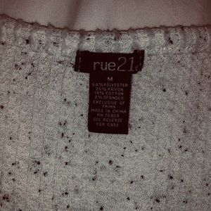 Rue 21 white speckled long sleeved shirt